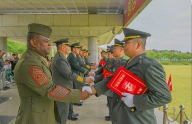 [축] 군사학과 17기 김한새, 박홍진 해병대 하사 임관
